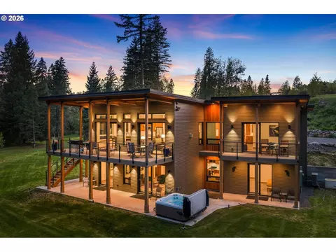 37 Waterside Ln, White Salmon, WA 98672