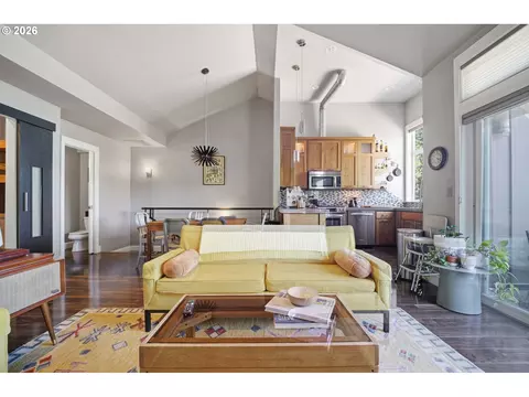 Living - 2340 Willamette St, Eugene, OR 97405 photo 2 of 3