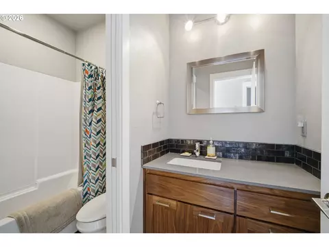 Bath - 2340 Willamette St, Eugene, OR 97405 photo 1 of 5