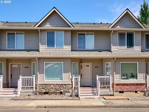 421 Harris Ln, Oregon City, OR 97045