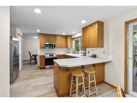Kitchen - 4816 NE 324th Ave, Camas, WA 98607 photo 4 of 4