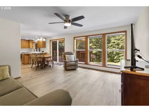 Living - 4816 NE 324th Ave, Camas, WA 98607 photo 4 of 4