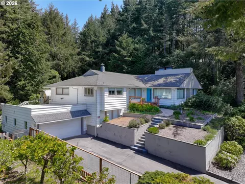 2 Highway 101, Port Orford, OR 97465