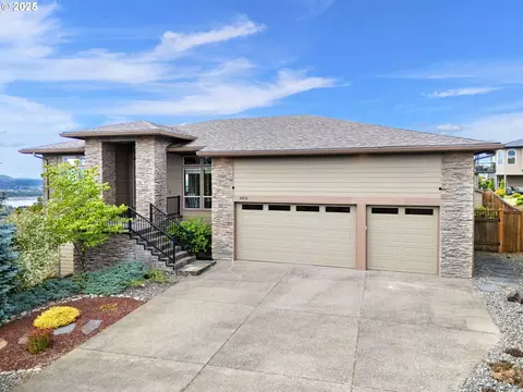 2873 W 5th St, Washougal, WA 98671