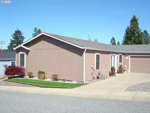 118 Samantha Way, Canyonville, OR 97417