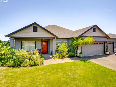 132 SW Mt Adams St, Mcminnville, OR 97128
