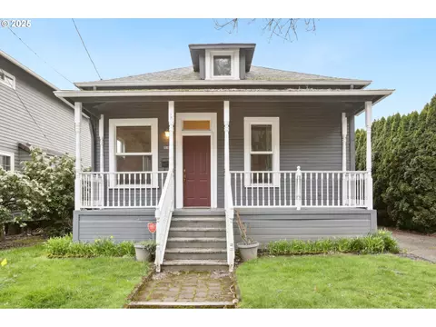 5926 S Corbett Ave, Portland, OR 97239