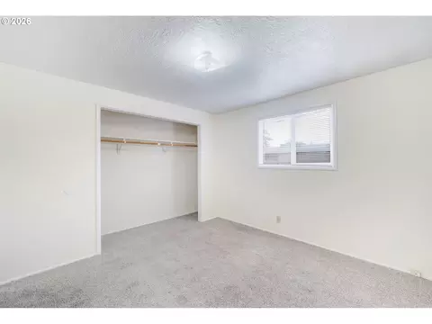 Bedroom - 3670 Willamette St, Eugene, OR 97405 photo 1 of 5