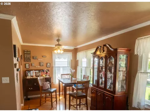 Dining - 417 W E St, Rainier, OR 97048 photo 1 of 1