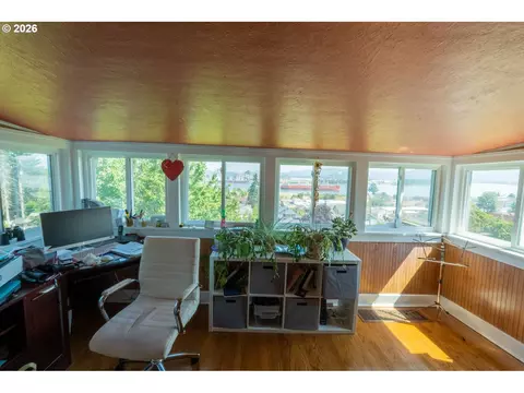 Other - 417 W E St, Rainier, OR 97048 photo 3 of 6