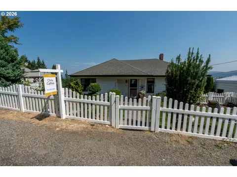 Other - 417 W E St, Rainier, OR 97048 photo 5 of 6