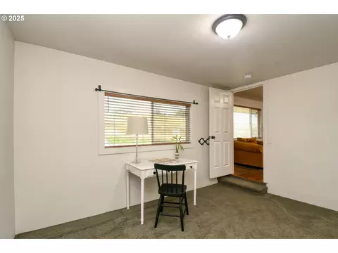 Other - 70981 SW Douglas Dr, Pendleton, OR 97801 photo 9 of 11