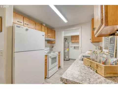Other - 70981 SW Douglas Dr, Pendleton, OR 97801 photo 3 of 11