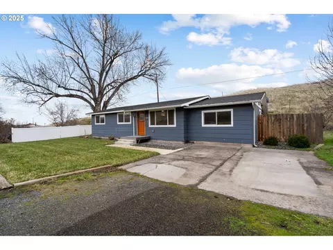 Other - 70981 SW Douglas Dr, Pendleton, OR 97801 photo 10 of 11