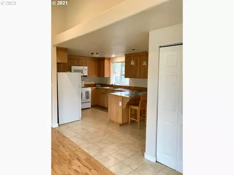 Other - 2815 Hilyard St, Eugene, OR 97403 photo 2 of 4