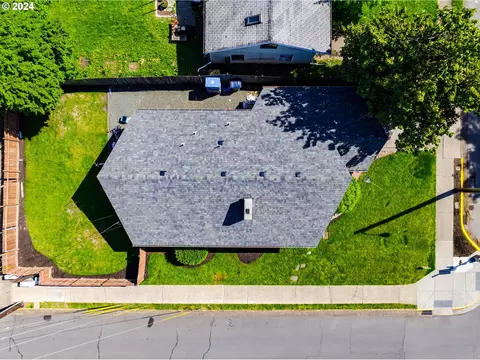 View/Area - 2815 Hilyard St, Eugene, OR 97403 photo 2 of 2