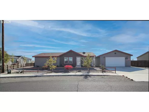 160 Charity Loop, Irrigon, OR 97844