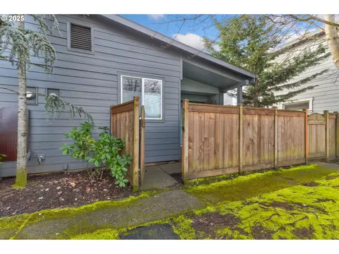 7232 N New York Ave #1, Portland, OR 97203
