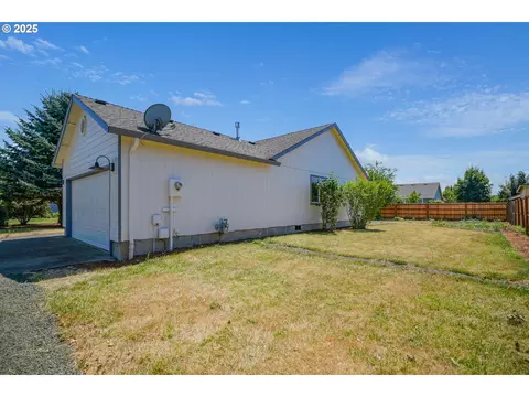 1033 E St, Independence, OR 97351 photo 36