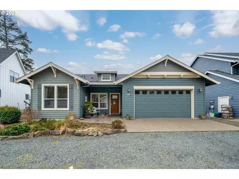 325 N Juniper Ct, Rockaway Beach, OR 97136