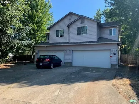 160162 Victoria Ct, Roseburg, OR 97471