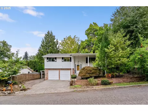 8002 SE 104th Ave, Portland, OR 97266