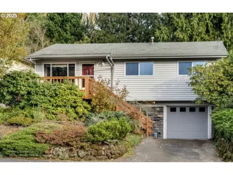 8508 SW 9th Ave, Portland, OR 97219
