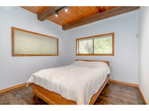 Bedroom - 42440 SE Wildcat Mountain Dr, Sandy, OR 97055 photo 1 of 5