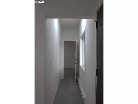 Entry Way - 316 SW 22nd St, Pendleton, OR 97801 photo 1 of 1