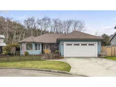 29311 Neil Ct, Gold Beach, OR 97444