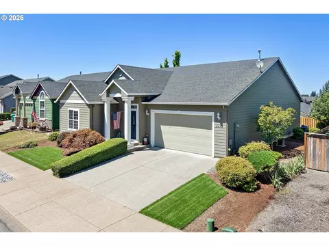 Exterior - 6473 SE 31st Ter, Gresham, OR 97080 photo 2 of 5