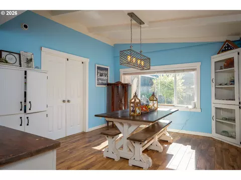 Dining - 3344 SE Hillyard Rd, Gresham, OR 97080 photo 1 of 3