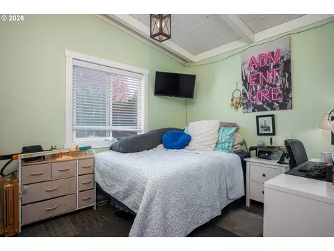 Bedroom - 3344 SE Hillyard Rd, Gresham, OR 97080 photo 3 of 3