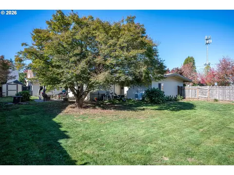 Exterior - 3344 SE Hillyard Rd, Gresham, OR 97080 photo 7 of 10