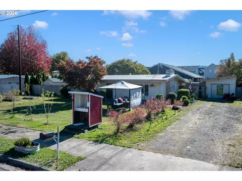 Exterior - 3344 SE Hillyard Rd, Gresham, OR 97080 photo 1 of 10