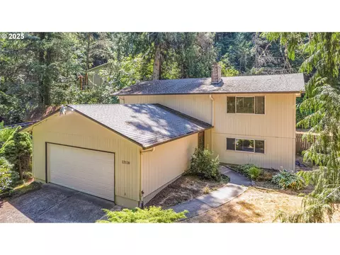 12118 SE Brookside Dr, Portland, OR 97266