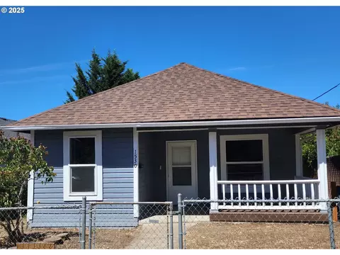 1530 SE Hamilton St, Roseburg, OR 97470