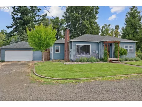1770 SE Miller Ave, Dallas, OR 97338