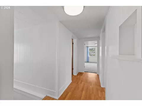 Entry Way - 645 5th St, Myrtle Point, OR 97458 photo 3 of 3