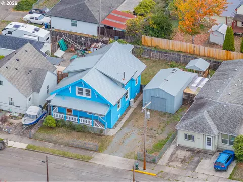 View/Area - 645 5th St, Myrtle Point, OR 97458 photo 3 of 3