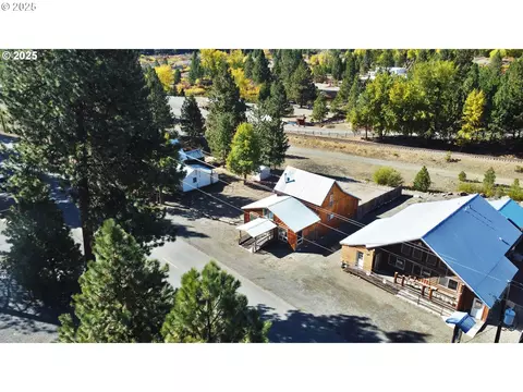 379 Mill St, Sumpter, OR 97877