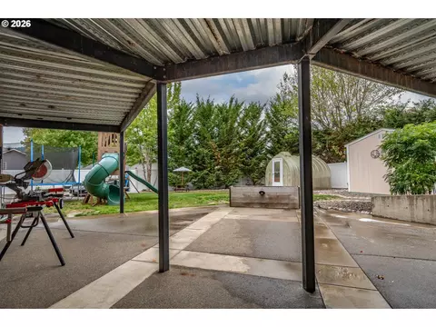 Exterior - 2245 Eagle Loop, Sutherlin, OR 97479 photo 5 of 15