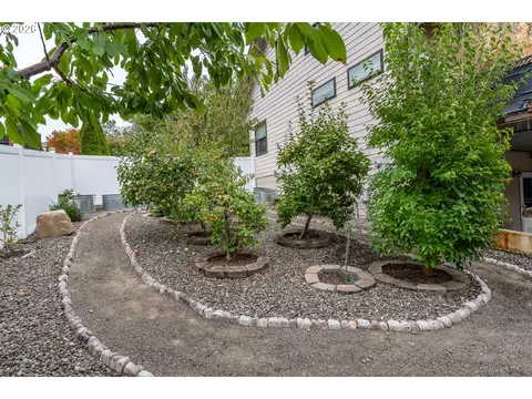 Exterior - 2245 Eagle Loop, Sutherlin, OR 97479 photo 12 of 15