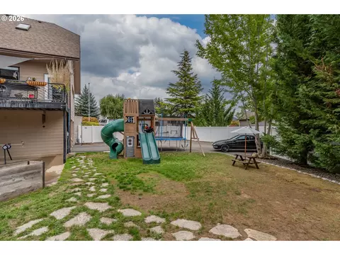Exterior - 2245 Eagle Loop, Sutherlin, OR 97479 photo 8 of 15