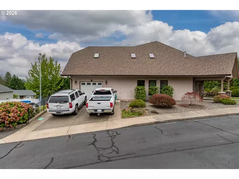 Exterior - 2245 Eagle Loop, Sutherlin, OR 97479 photo 14 of 15