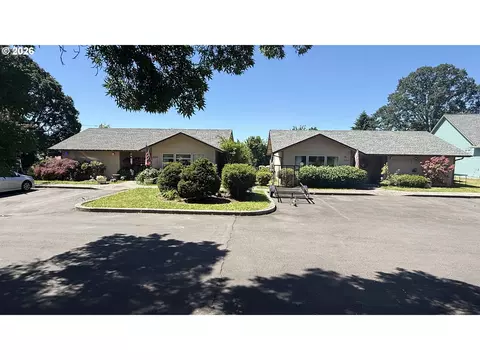 3205 Pacific Way, Longview, WA 98632