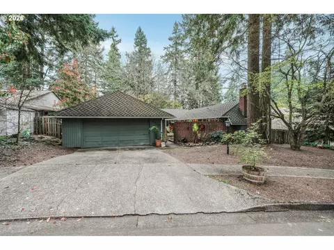 5770 SW Cranberry Ct, Beaverton, OR 97007