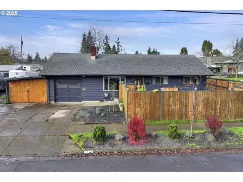 1180 12th St, Springfield, OR 97477