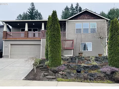 3130 NW Pacific Rim Dr, Camas, WA 98607