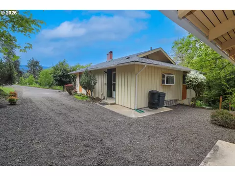 Exterior - 88519 Periwinkle Rd, Springfield, OR 97478 photo 9 of 9